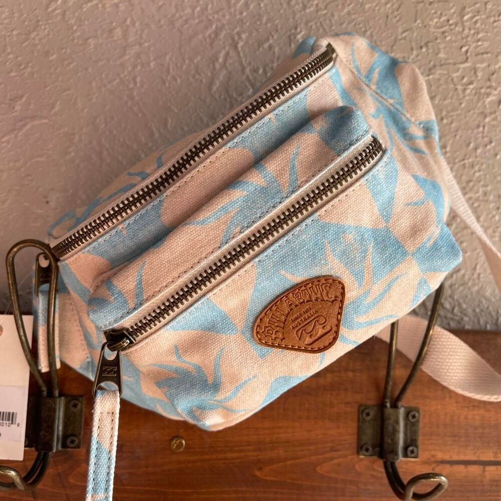 Billabong On My Bum Waist Bag Hawaiian Floral
